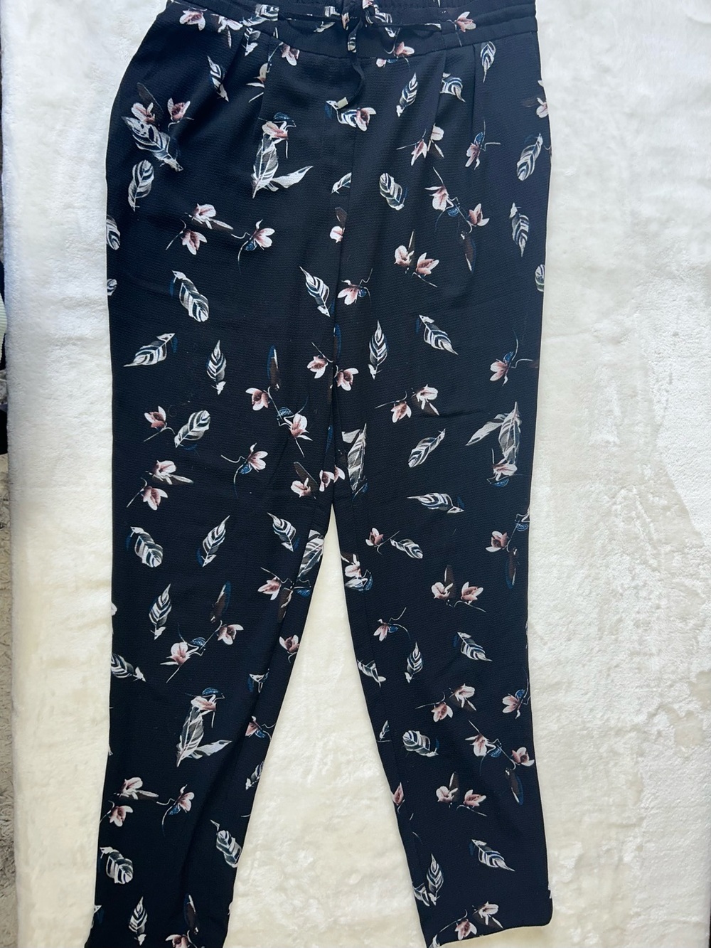 Dex Black Floral & Feather Print Pull-On Pants